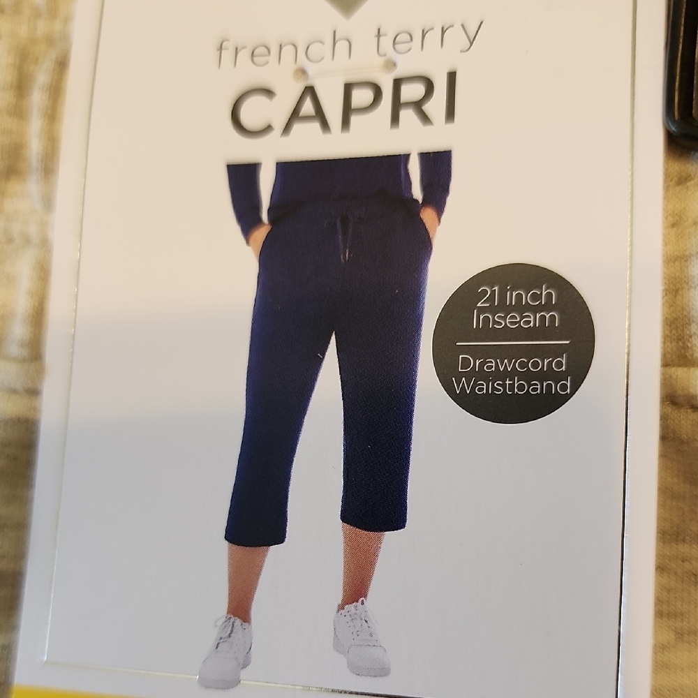 Women's Light Gray Cropped Pants - Picture 6 of 8